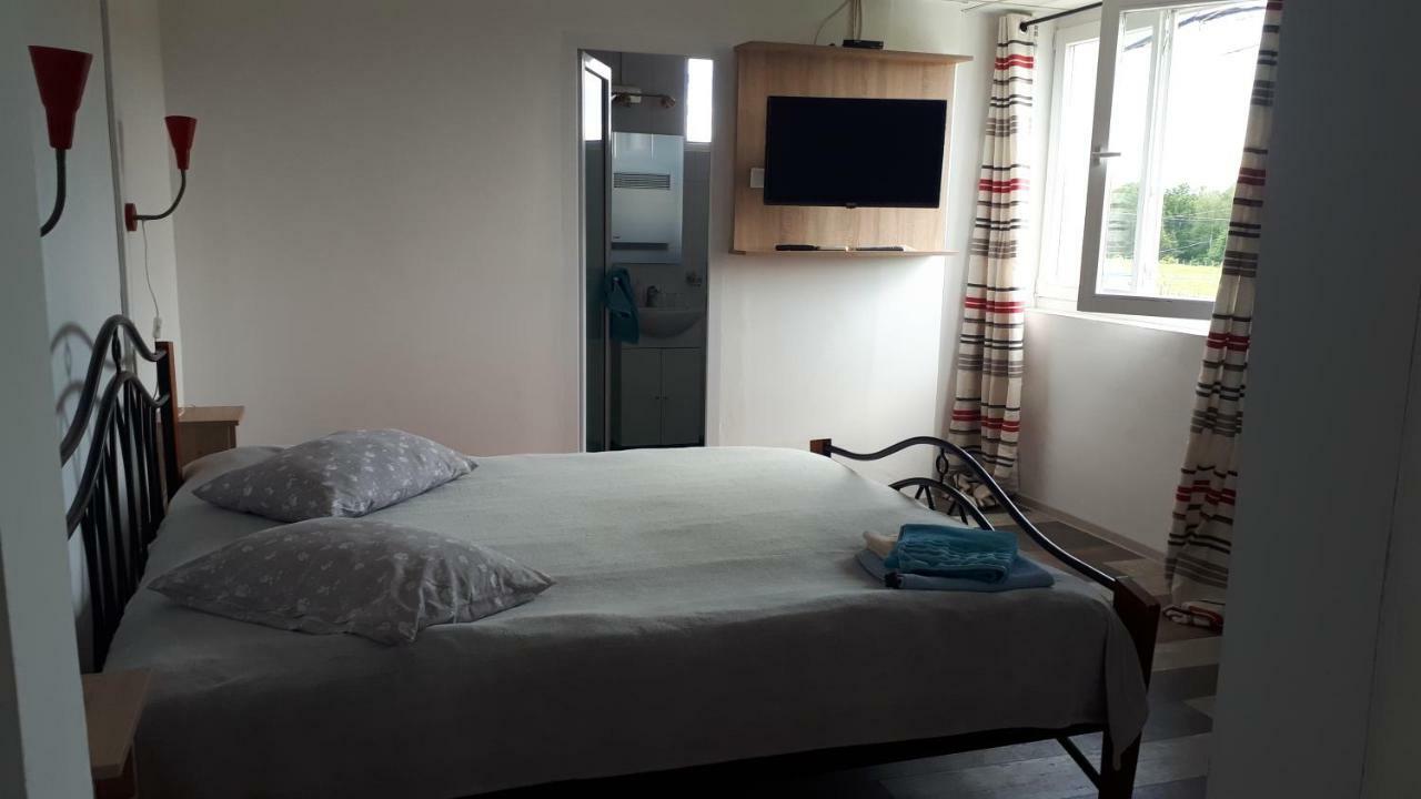 Motel Traffic Lintesti Dış mekan fotoğraf
